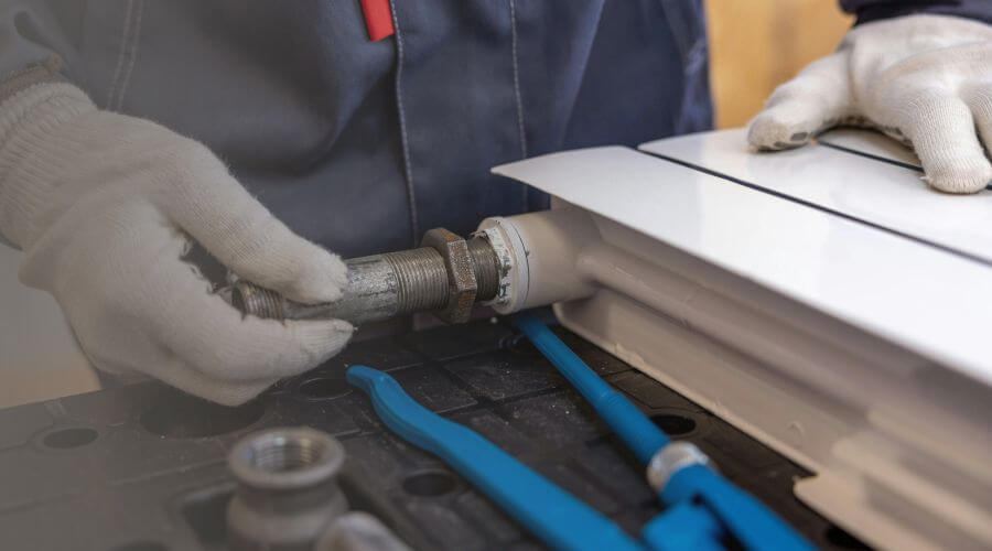 Expert burst pipe repair services in Coolin, ID